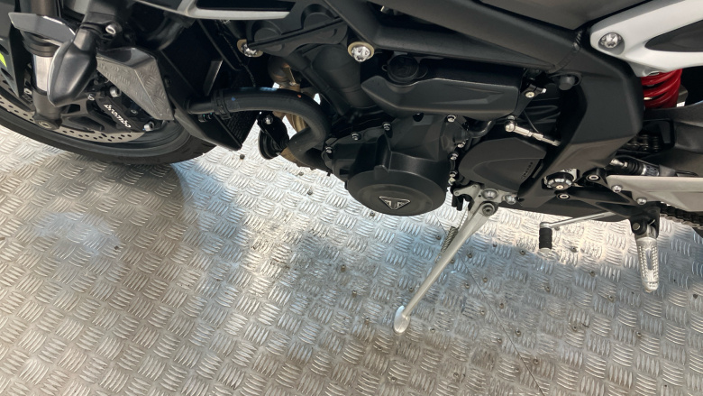 Triumph Street Triple R (23MY)